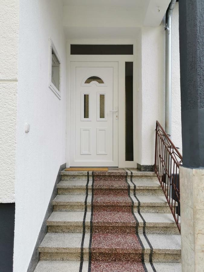 Apartman Kuca 150 Mala Subotica Exterior photo